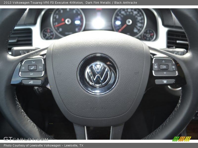  2013 Touareg VR6 FSI Executive 4XMotion Steering Wheel