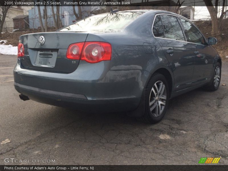 Platinum Grey Metallic / Anthracite Black 2006 Volkswagen Jetta 2.5 Sedan