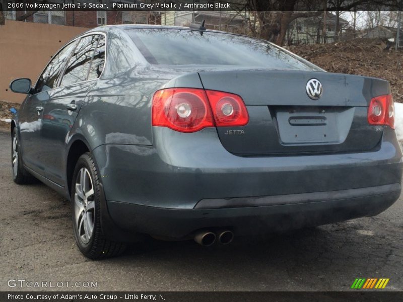 Platinum Grey Metallic / Anthracite Black 2006 Volkswagen Jetta 2.5 Sedan