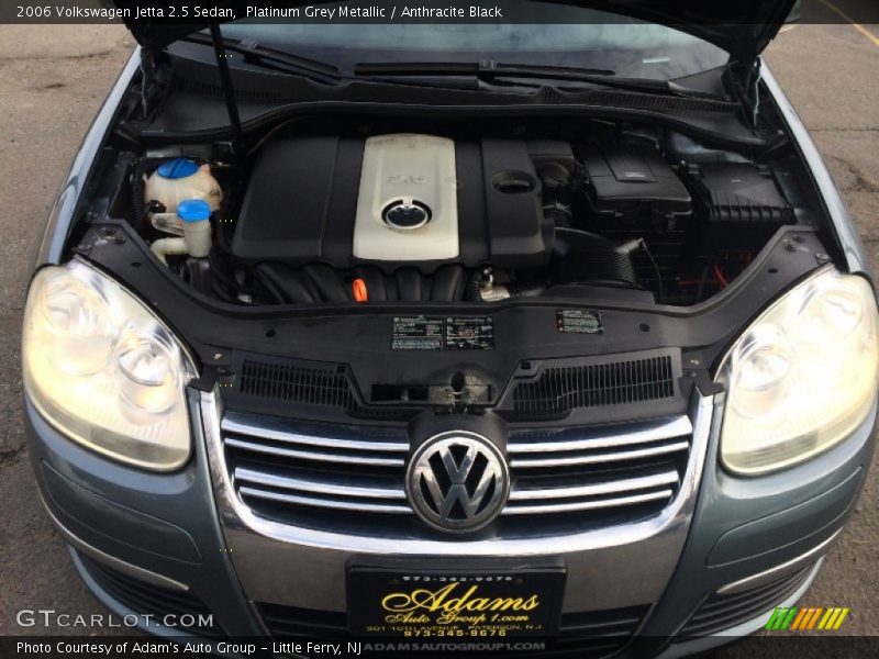 Platinum Grey Metallic / Anthracite Black 2006 Volkswagen Jetta 2.5 Sedan