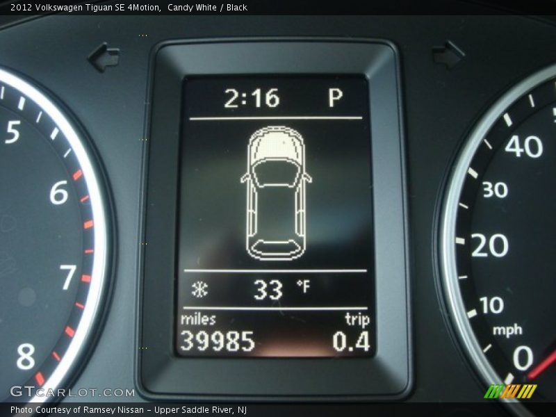 Candy White / Black 2012 Volkswagen Tiguan SE 4Motion