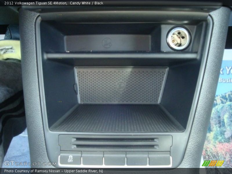 Candy White / Black 2012 Volkswagen Tiguan SE 4Motion