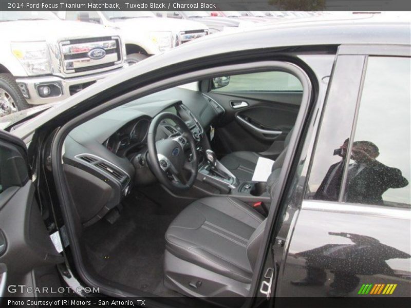 Tuxedo Black / Charcoal Black 2014 Ford Focus Titanium Hatchback