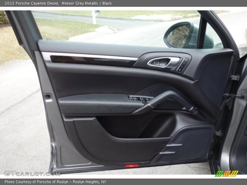 Meteor Grey Metallic / Black 2013 Porsche Cayenne Diesel