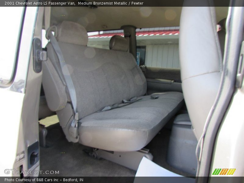 Medium Bronzemist Metallic / Pewter 2001 Chevrolet Astro LS Passenger Van