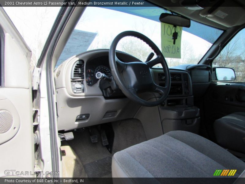 Medium Bronzemist Metallic / Pewter 2001 Chevrolet Astro LS Passenger Van