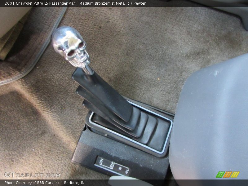 Medium Bronzemist Metallic / Pewter 2001 Chevrolet Astro LS Passenger Van