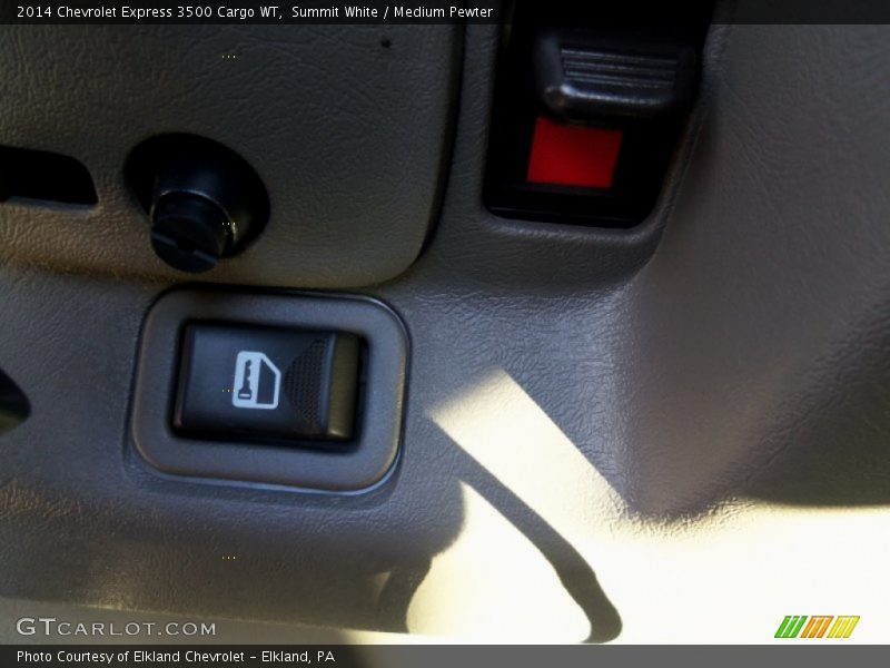 Summit White / Medium Pewter 2014 Chevrolet Express 3500 Cargo WT