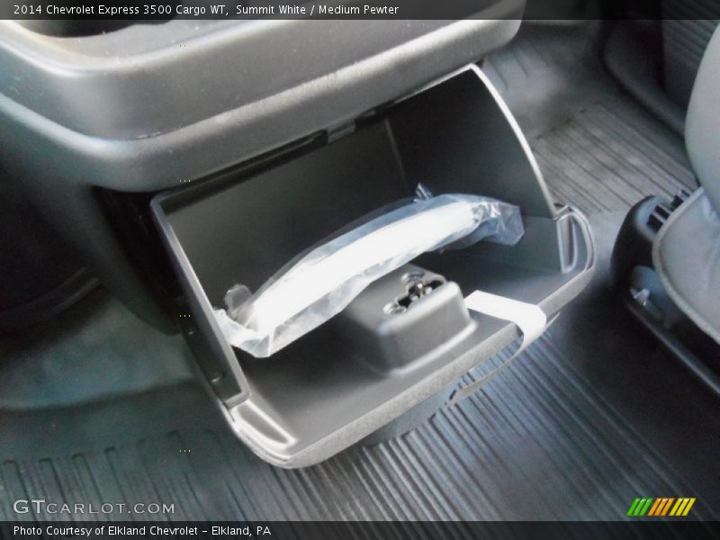 Summit White / Medium Pewter 2014 Chevrolet Express 3500 Cargo WT