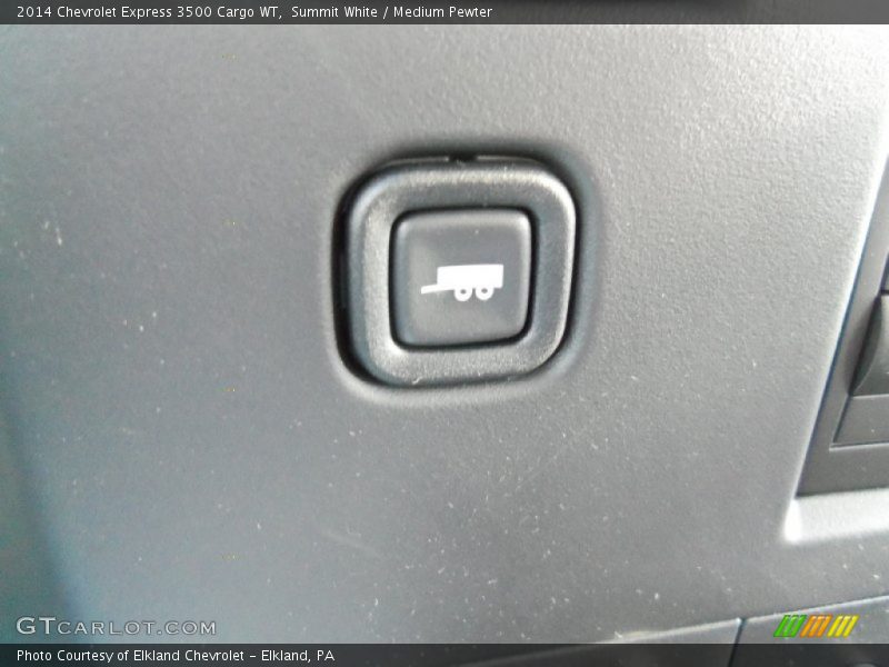Summit White / Medium Pewter 2014 Chevrolet Express 3500 Cargo WT