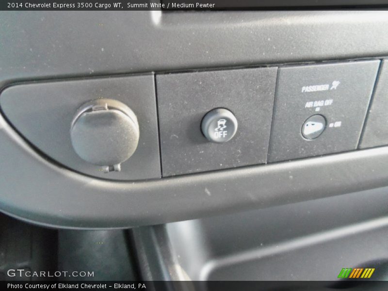 Summit White / Medium Pewter 2014 Chevrolet Express 3500 Cargo WT