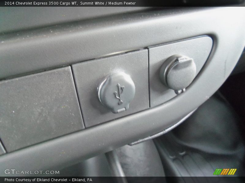 Summit White / Medium Pewter 2014 Chevrolet Express 3500 Cargo WT