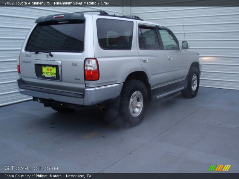 Millennium Silver Metallic / Gray 2002 Toyota 4Runner SR5