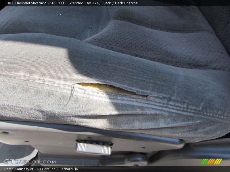 Black / Dark Charcoal 2003 Chevrolet Silverado 2500HD LS Extended Cab 4x4