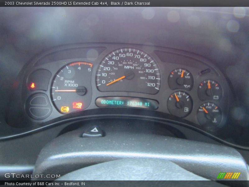 Black / Dark Charcoal 2003 Chevrolet Silverado 2500HD LS Extended Cab 4x4