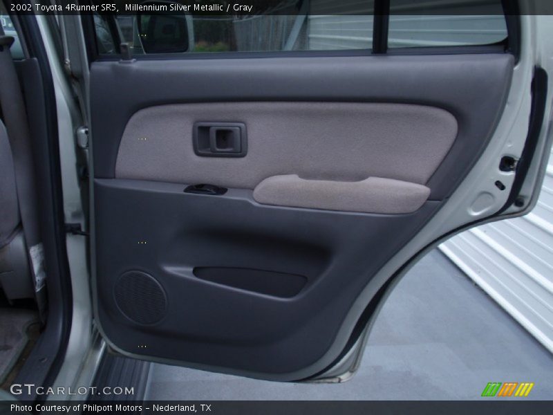 Millennium Silver Metallic / Gray 2002 Toyota 4Runner SR5