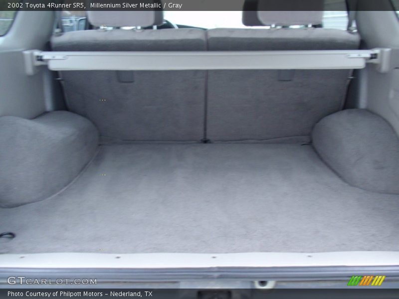 Millennium Silver Metallic / Gray 2002 Toyota 4Runner SR5