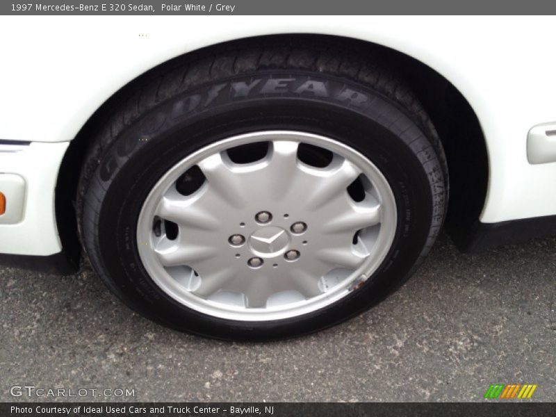 Polar White / Grey 1997 Mercedes-Benz E 320 Sedan