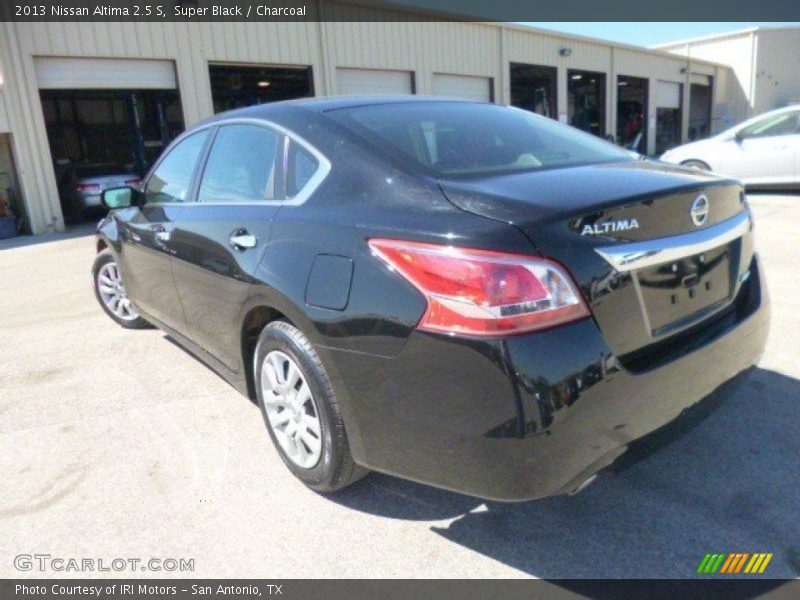 Super Black / Charcoal 2013 Nissan Altima 2.5 S