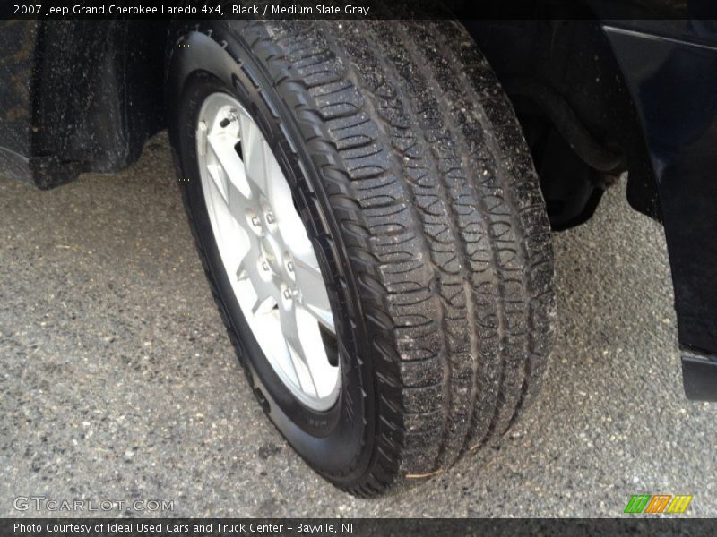 Black / Medium Slate Gray 2007 Jeep Grand Cherokee Laredo 4x4