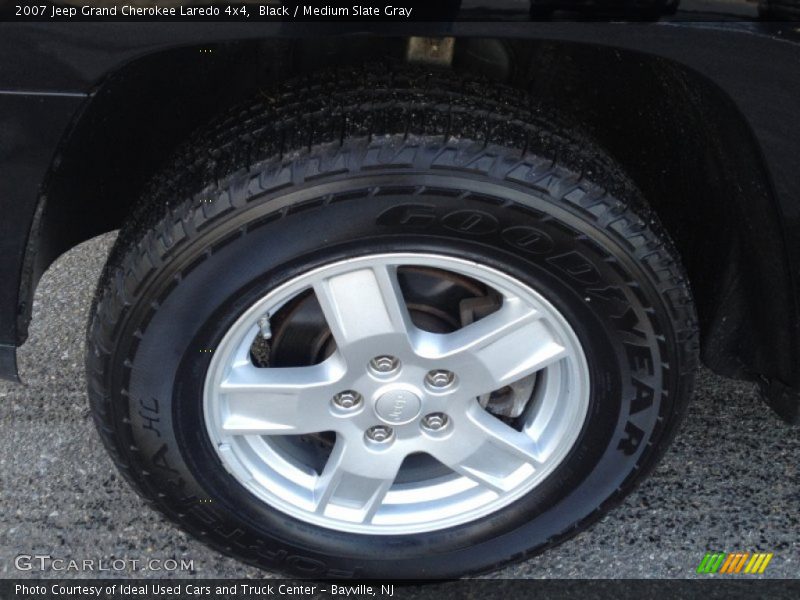 Black / Medium Slate Gray 2007 Jeep Grand Cherokee Laredo 4x4
