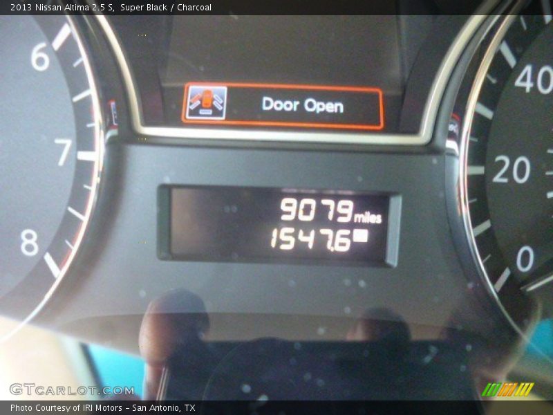 Super Black / Charcoal 2013 Nissan Altima 2.5 S