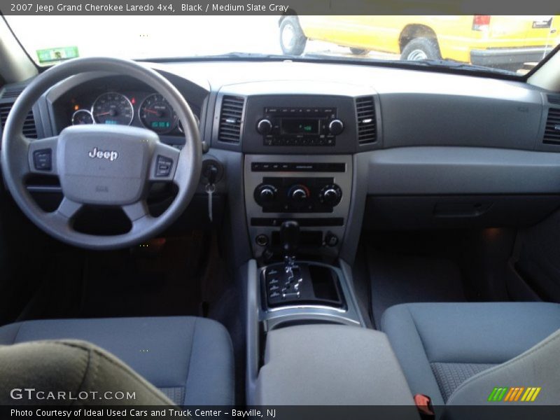 Black / Medium Slate Gray 2007 Jeep Grand Cherokee Laredo 4x4
