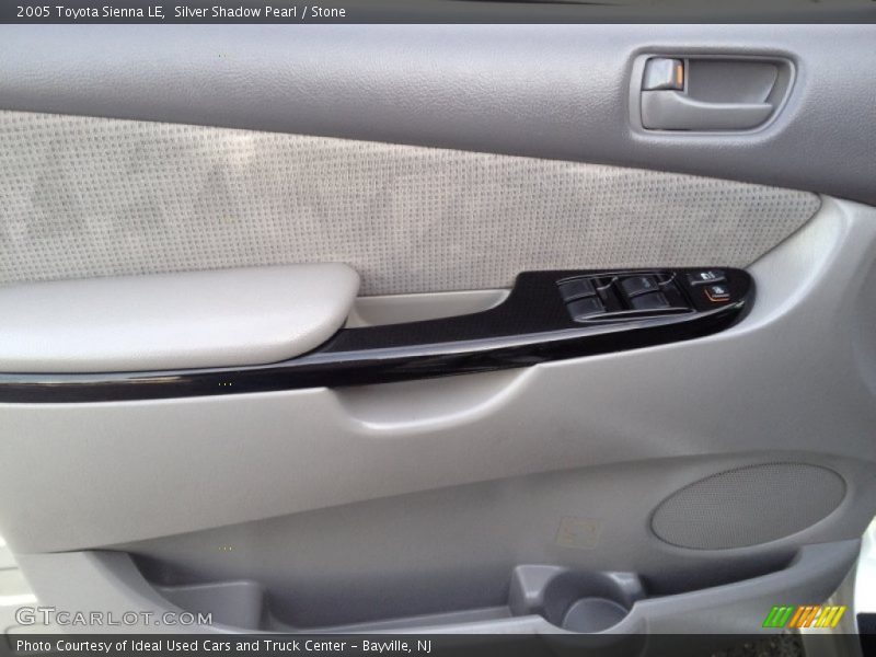 Silver Shadow Pearl / Stone 2005 Toyota Sienna LE