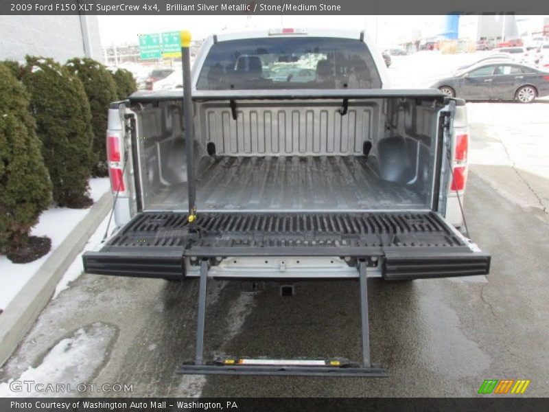 Brilliant Silver Metallic / Stone/Medium Stone 2009 Ford F150 XLT SuperCrew 4x4