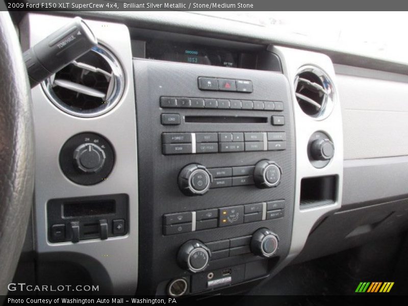 Brilliant Silver Metallic / Stone/Medium Stone 2009 Ford F150 XLT SuperCrew 4x4