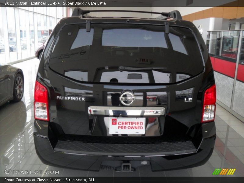 Super Black / Cafe Latte 2011 Nissan Pathfinder LE 4x4