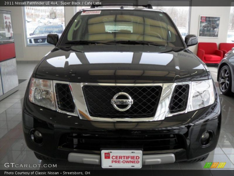 Super Black / Cafe Latte 2011 Nissan Pathfinder LE 4x4