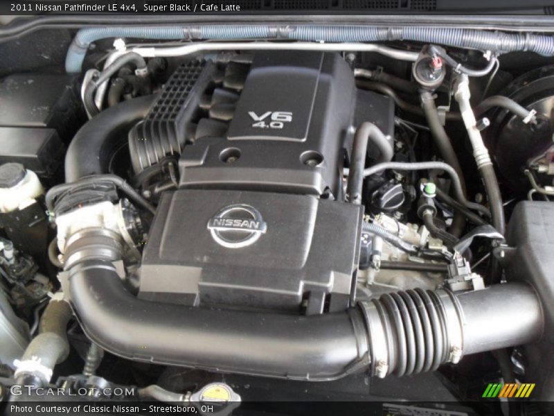 Super Black / Cafe Latte 2011 Nissan Pathfinder LE 4x4