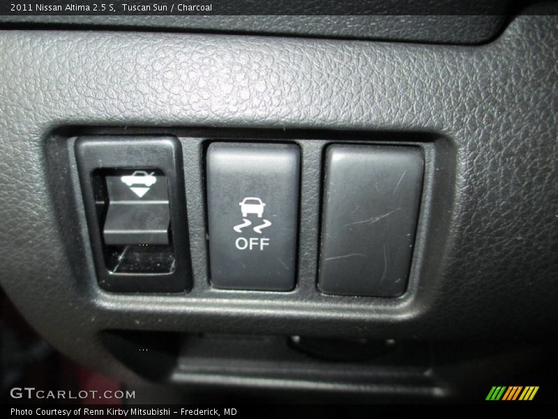 Tuscan Sun / Charcoal 2011 Nissan Altima 2.5 S