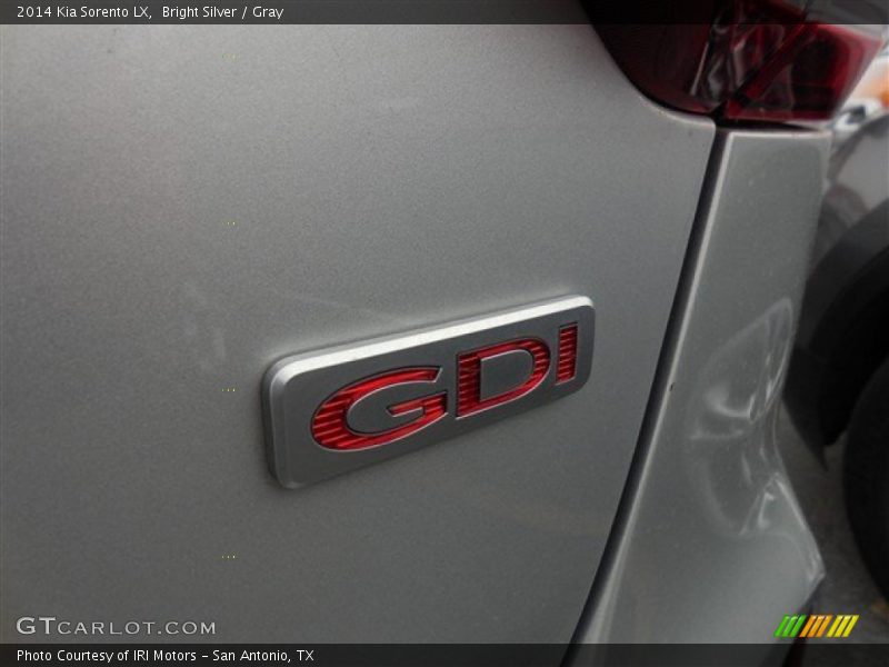Bright Silver / Gray 2014 Kia Sorento LX