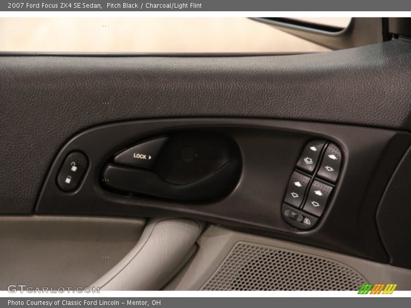 Pitch Black / Charcoal/Light Flint 2007 Ford Focus ZX4 SE Sedan