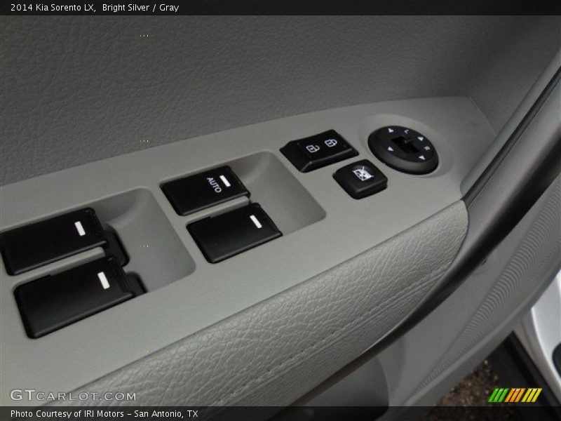 Bright Silver / Gray 2014 Kia Sorento LX
