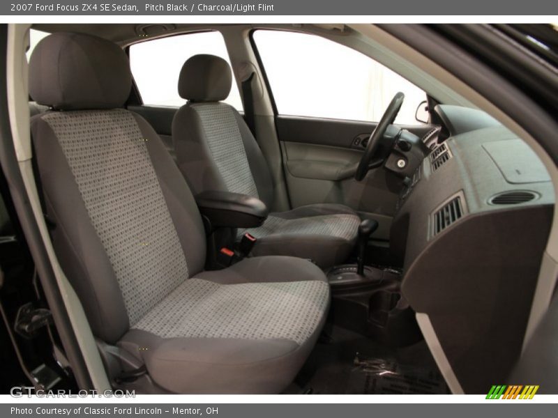 Pitch Black / Charcoal/Light Flint 2007 Ford Focus ZX4 SE Sedan