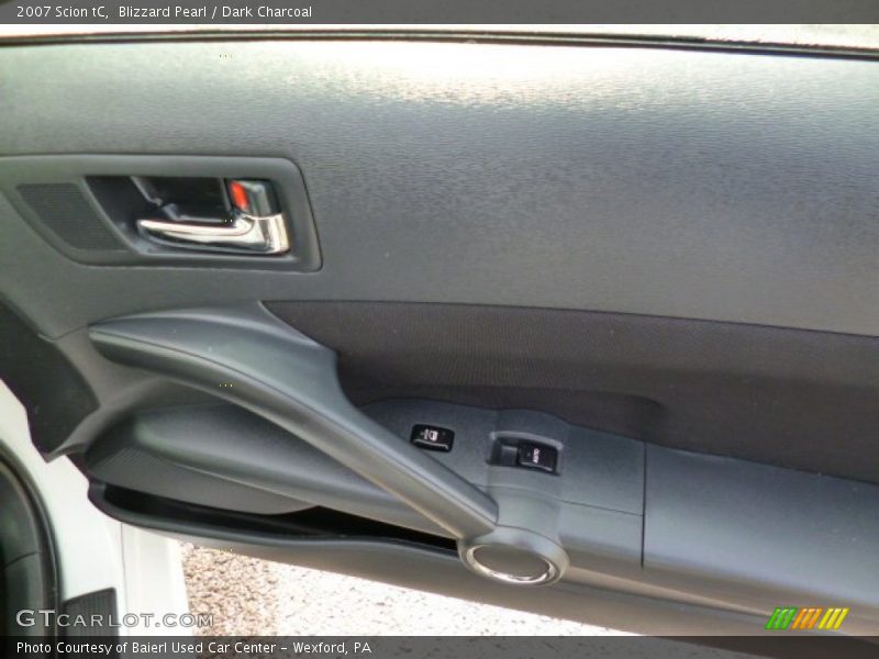 Blizzard Pearl / Dark Charcoal 2007 Scion tC