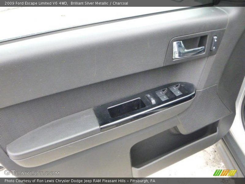 Brilliant Silver Metallic / Charcoal 2009 Ford Escape Limited V6 4WD