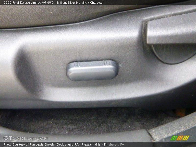 Brilliant Silver Metallic / Charcoal 2009 Ford Escape Limited V6 4WD