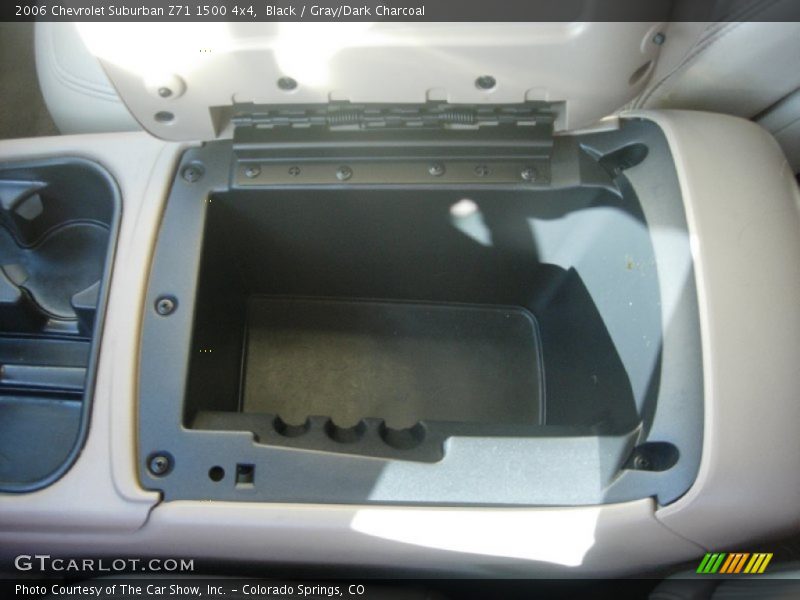 Black / Gray/Dark Charcoal 2006 Chevrolet Suburban Z71 1500 4x4