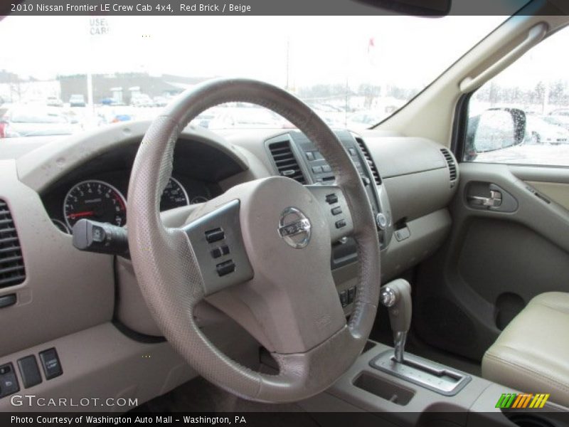 Red Brick / Beige 2010 Nissan Frontier LE Crew Cab 4x4