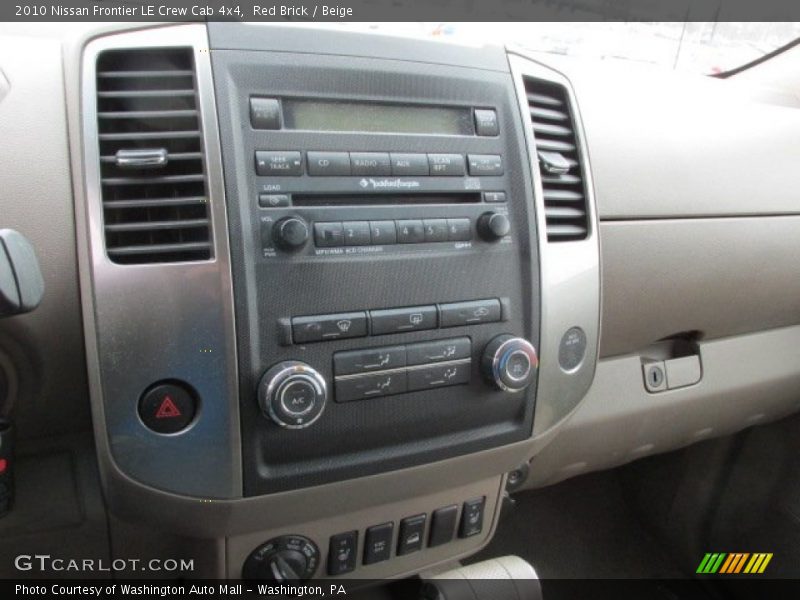 Red Brick / Beige 2010 Nissan Frontier LE Crew Cab 4x4