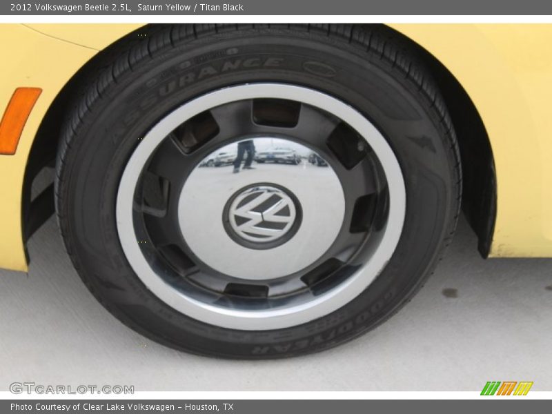 Saturn Yellow / Titan Black 2012 Volkswagen Beetle 2.5L