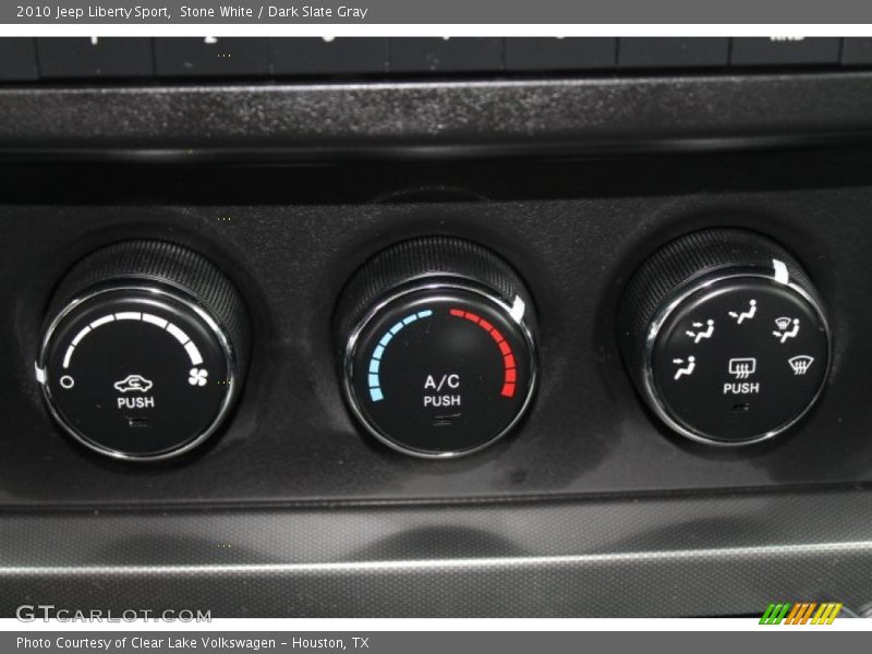 Stone White / Dark Slate Gray 2010 Jeep Liberty Sport
