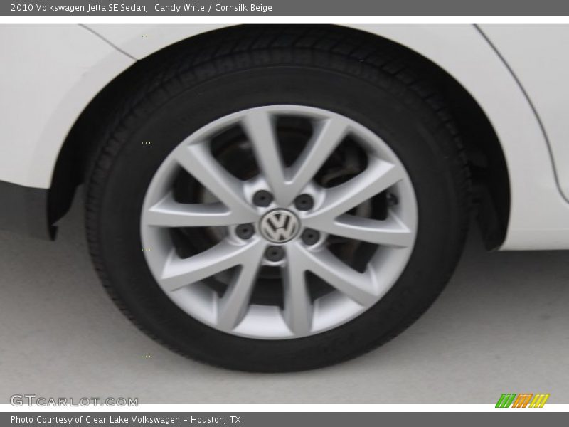 Candy White / Cornsilk Beige 2010 Volkswagen Jetta SE Sedan