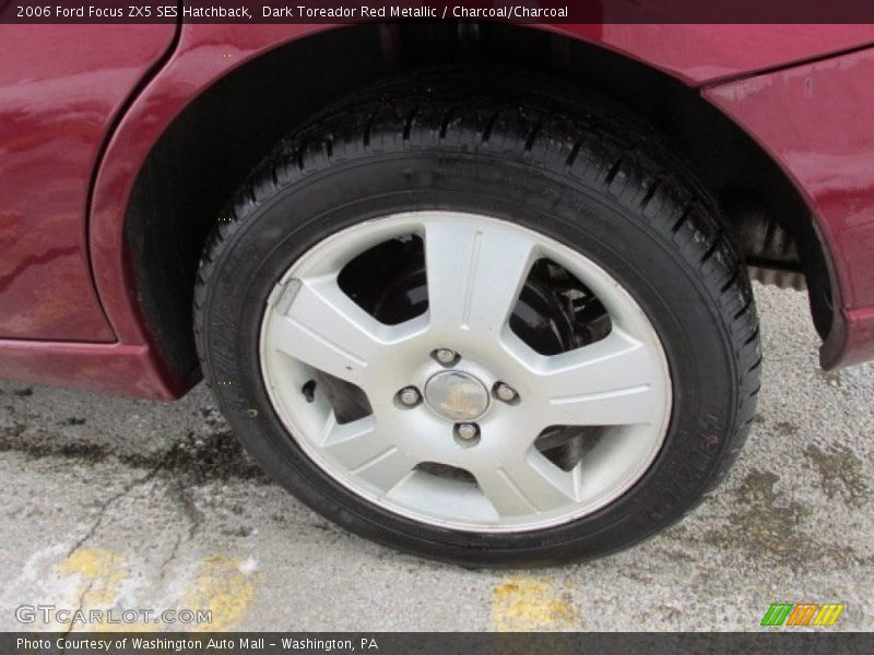  2006 Focus ZX5 SES Hatchback Wheel