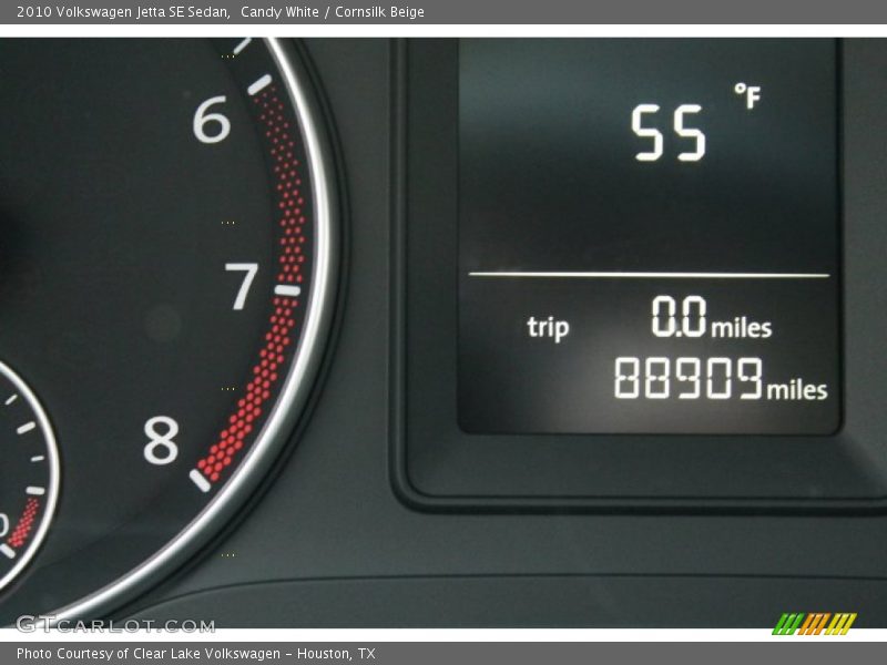 Candy White / Cornsilk Beige 2010 Volkswagen Jetta SE Sedan