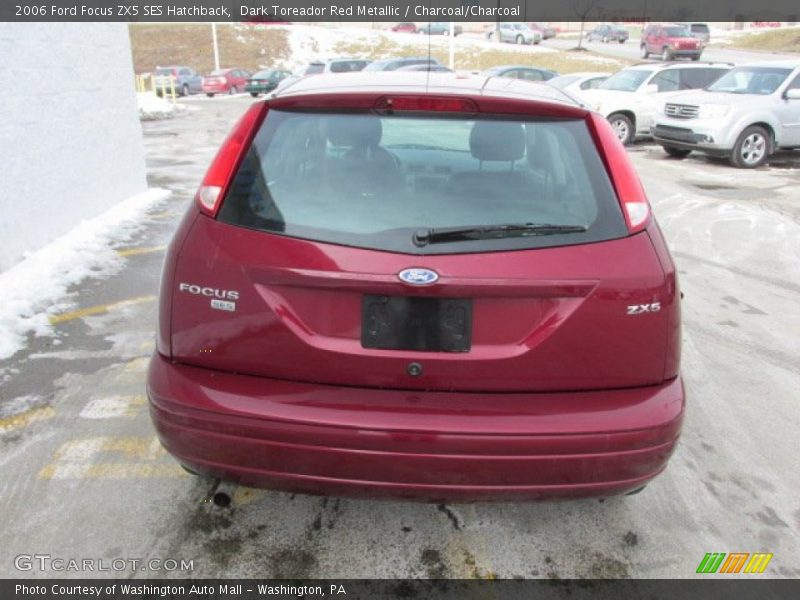 Dark Toreador Red Metallic / Charcoal/Charcoal 2006 Ford Focus ZX5 SES Hatchback
